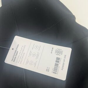 Athleta Salutation Stash Mesh Tight size M